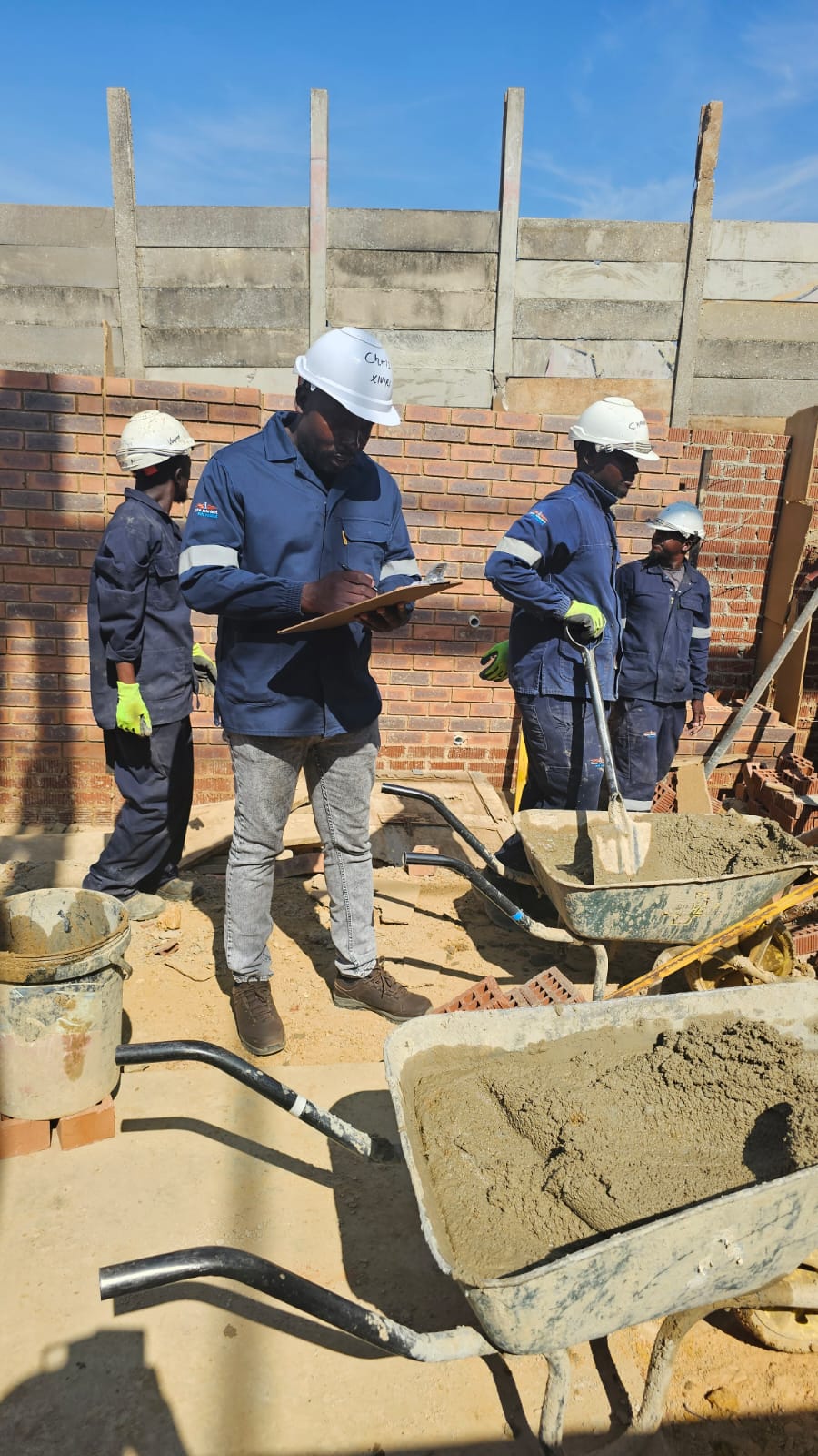 Foundation slab with reinforcement mesh